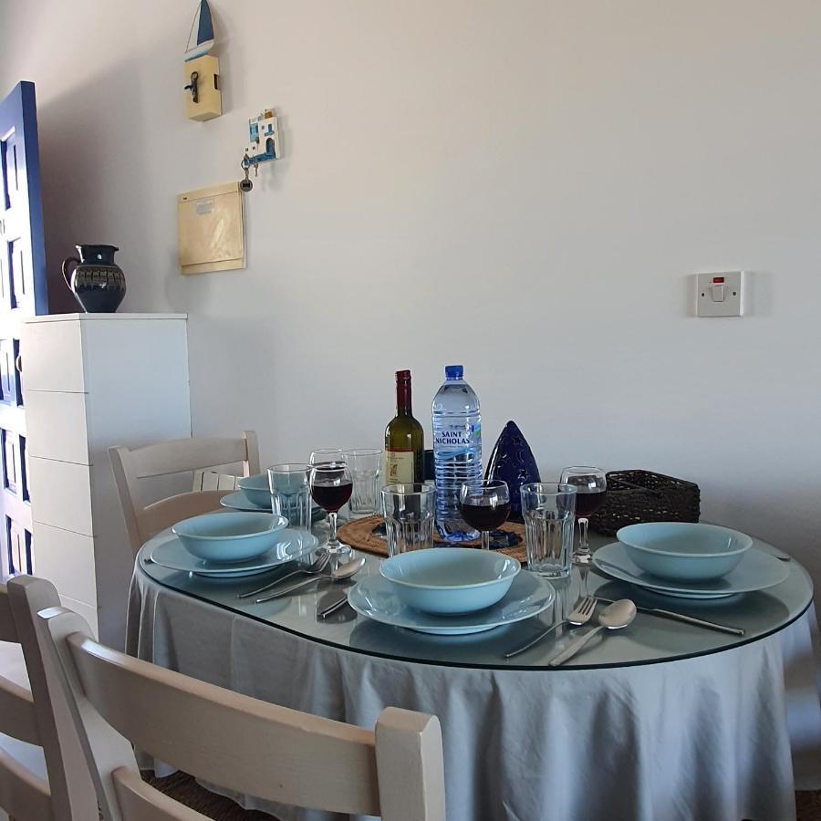 Latchi Ithaki, 2 Bedroom Penthouse Kültér fotó