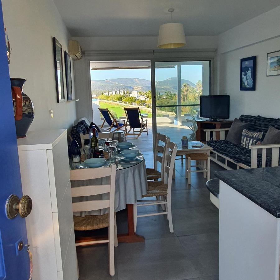 Latchi Ithaki, 2 Bedroom Penthouse Kültér fotó