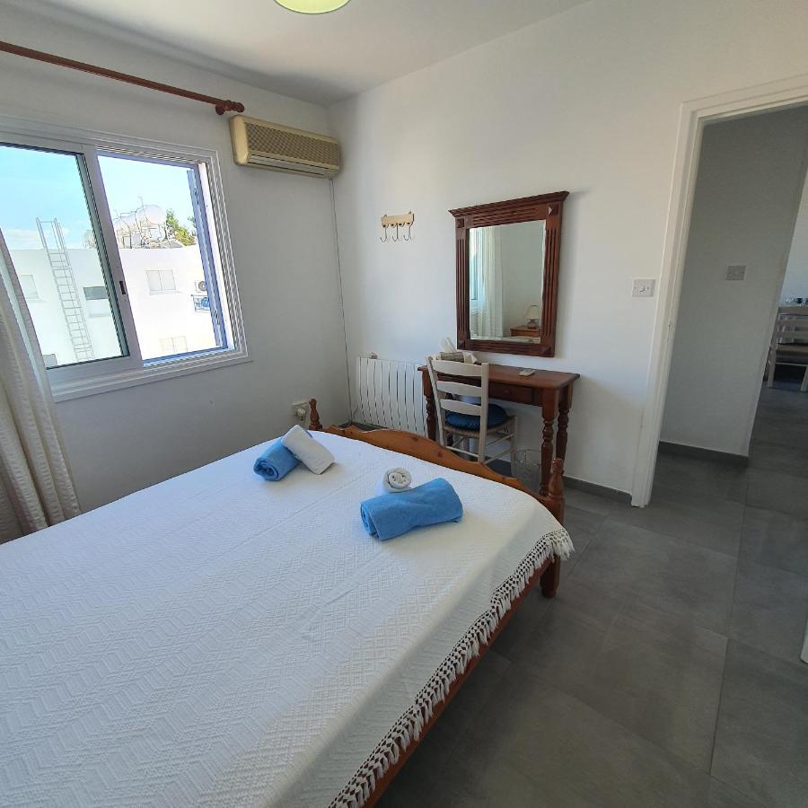 Latchi Ithaki, 2 Bedroom Penthouse Kültér fotó